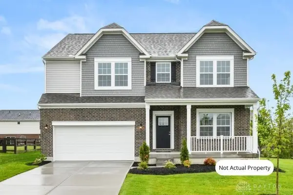 130 Magnolia Lane, Springboro, OH 45066