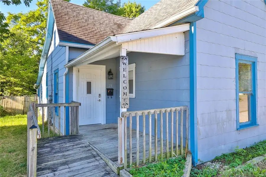 21 S Buckles Avenue, Jamestown, OH 45335 - #2