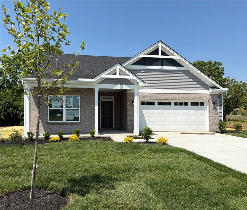 815 W Arlington Street, Trenton, OH 45067 - #1