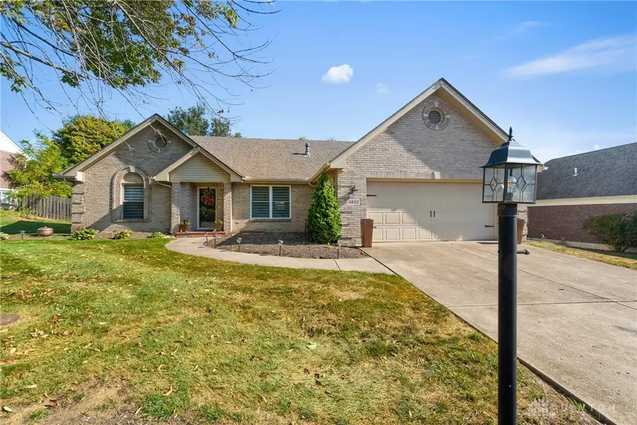 3852 W Franklin Street, Bellbrook, OH 45305 - Image #2