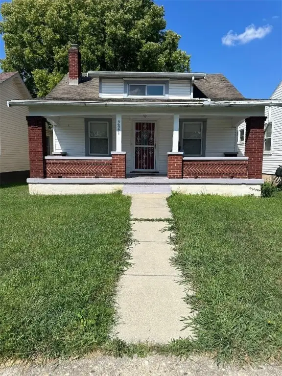 221 Brooklyn Avenue, Dayton, OH 45417