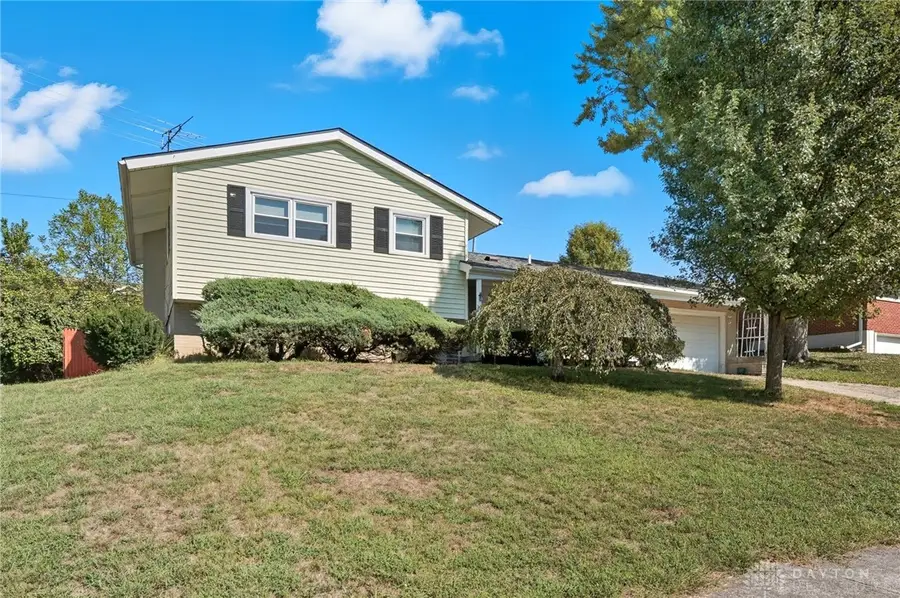 1136 Briarwood Drive, Hamilton, OH 45013 - Image #2