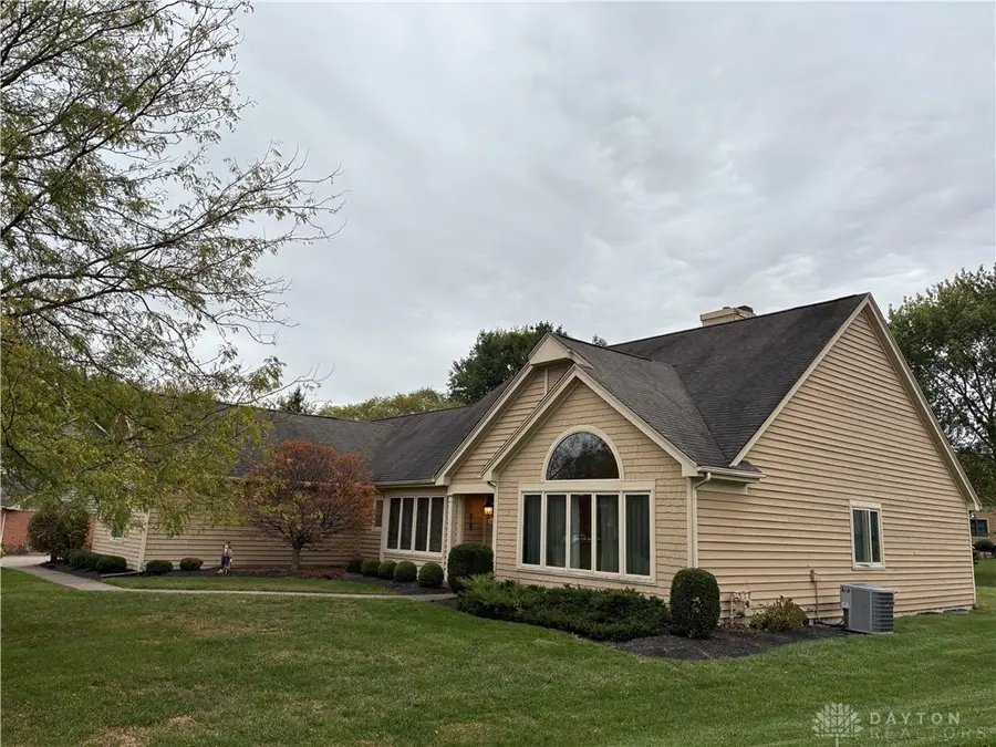 1016 Quiet Brook Trail, Washington Township, OH 45458 - Image #2