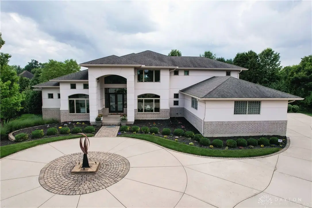 1029 Stay Lit Court, Bellbrook, OH 45305 - Image #1