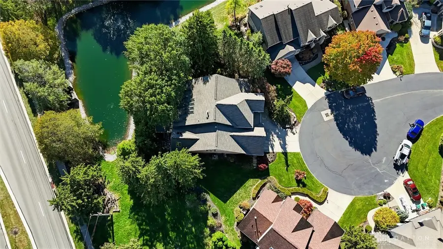 7395 Cades Cove, Centerville, OH 45459 - Image #2