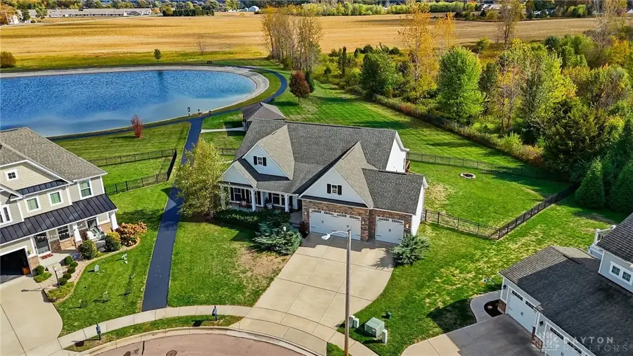 3318 Heatherstone Drive, Troy, OH 45373 - Image #2