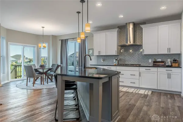 419 Carleton Drive, Sugarcreek Twp, OH 45440