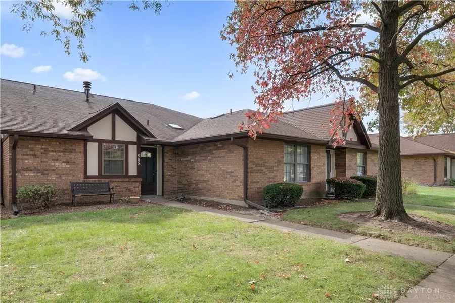 565 Pine Needles Drive, Centerville, OH 45458 - Image #2