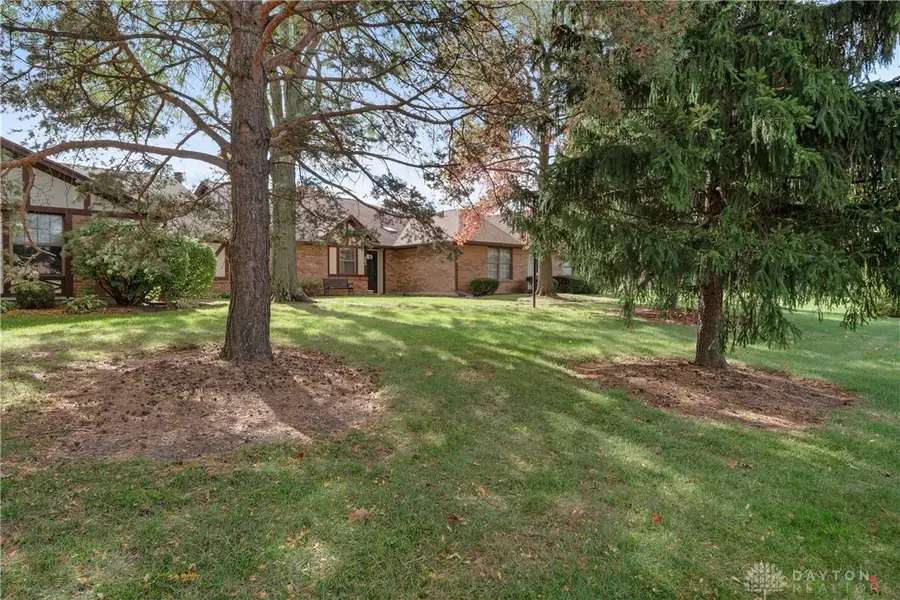 565 Pine Needles Drive, Centerville, OH 45458 - Image #3