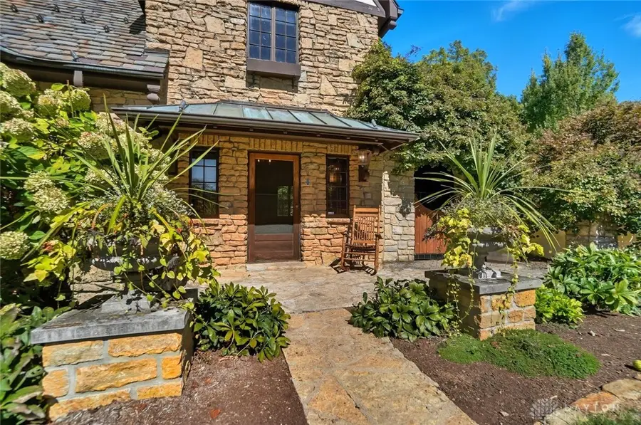 305 Glenridge Road, Dayton, OH 45429 - Image #2