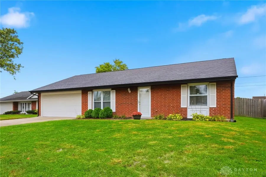 92 Kathie Court, Germantown, OH 45327 - Image #2