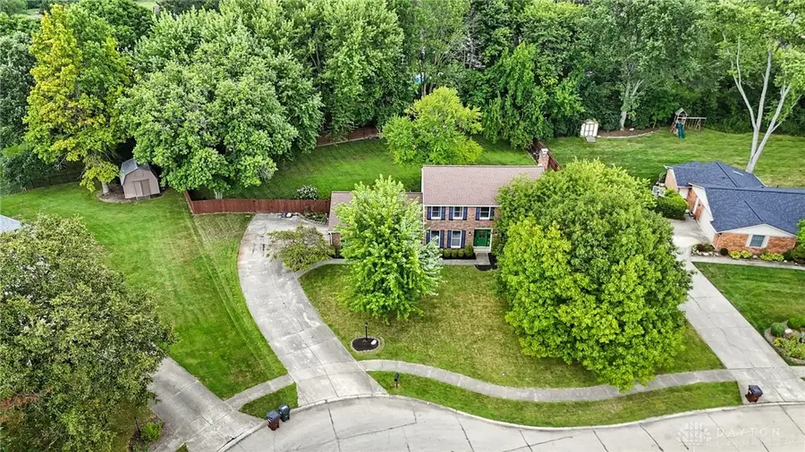 9122 Beacon Light Court, Washington Township, OH 45458 - Image #2