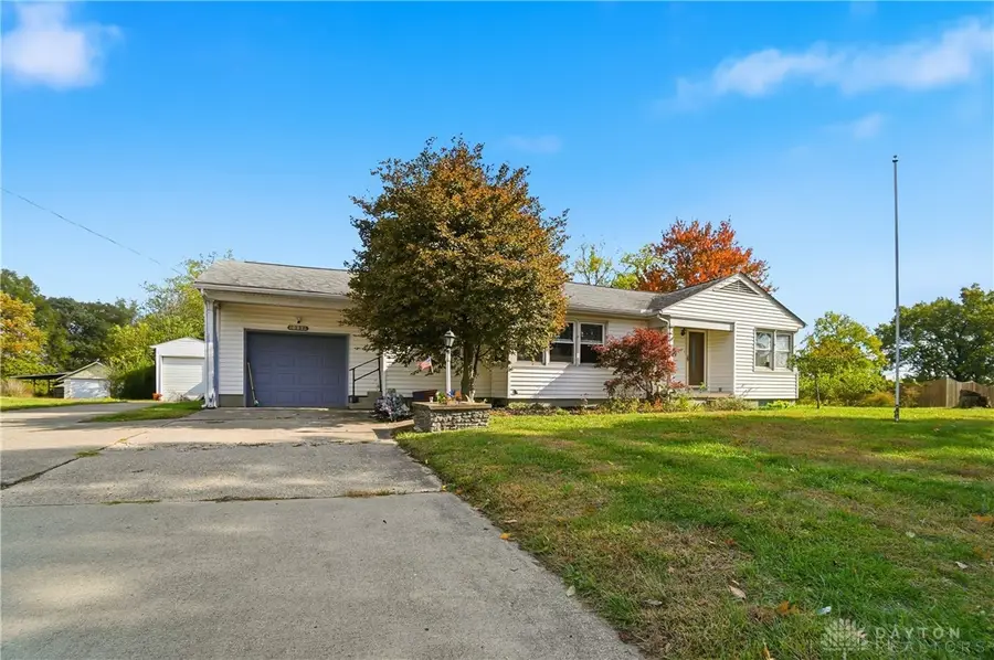 6098 Hamilton Middletown Road, Middletown, OH 45044 - Image #2