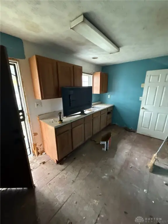 129 E Mclaughlin Avenue, Fairborn, OH 45324 - Image #2