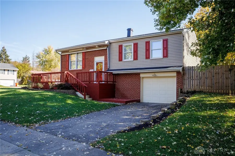 634 Bowser Drive, New Carlisle, OH 45344 - Image #3