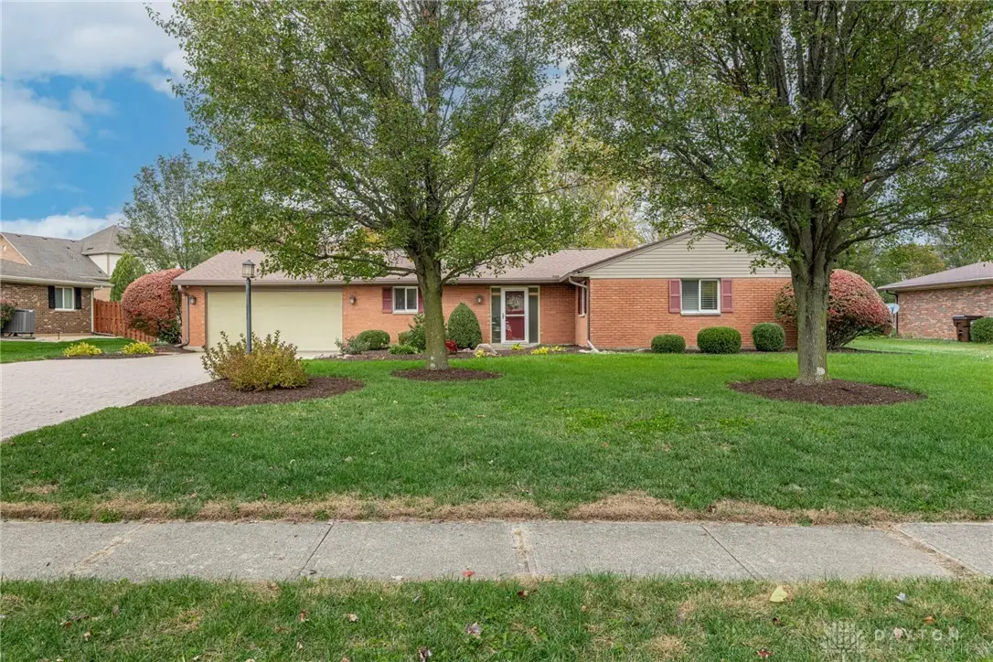 1565 Silverlake Drive, Dayton, OH 45458 - Image #1