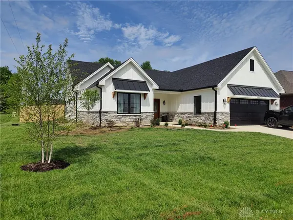 10306 Amherst Drive, Waynesville, OH 45068