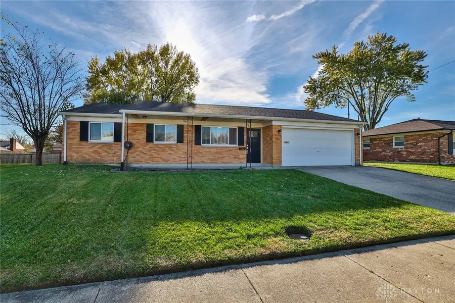 7236 Charlesworth Drive, Huber Heights, OH 45424 - Image #2
