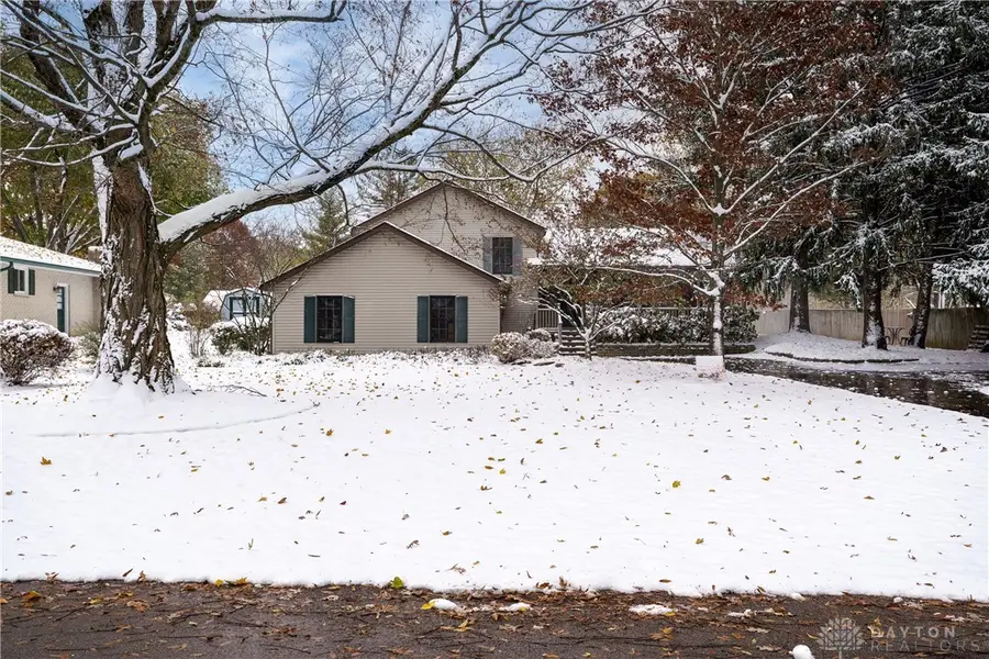 390 Tanglewood Drive, Dayton, OH 45440 - Image #2