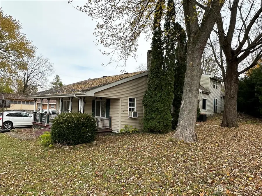 1304 N Park Drive, Medway, OH 45341 - Image #2