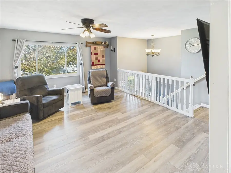 5826 Cedarwood Drive, Lewisburg, OH 45338 - Image #2