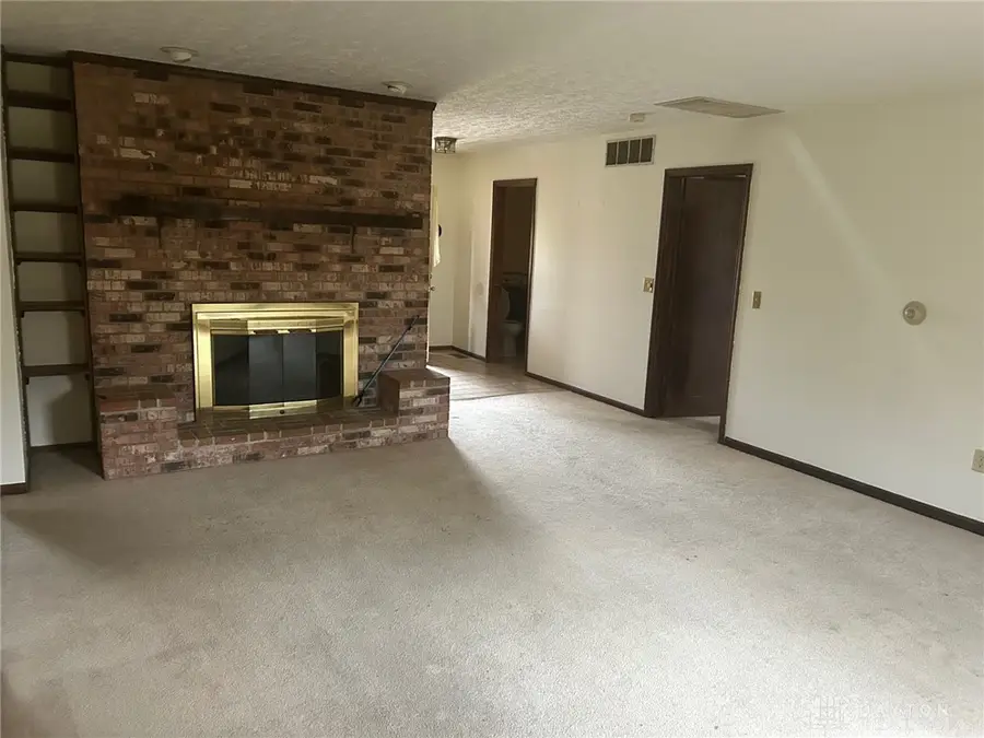 2410 Christalee Drive, Beavercreek, OH 45434 - Image #2