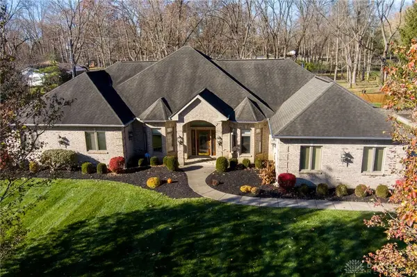 1713 Fox Trail, Bellbrook, OH 45305