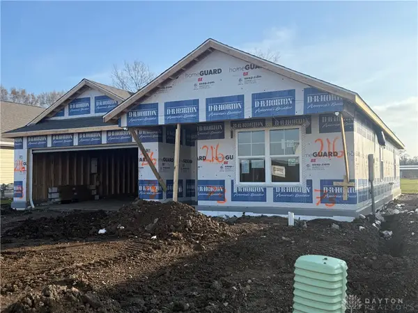 216 Lightfoot Court, New Carlisle, OH 45344