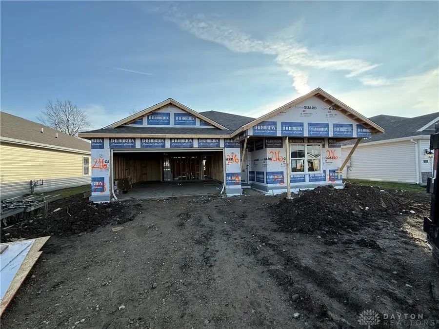 216 Lightfoot Court, New Carlisle, OH 45344 - Image #2