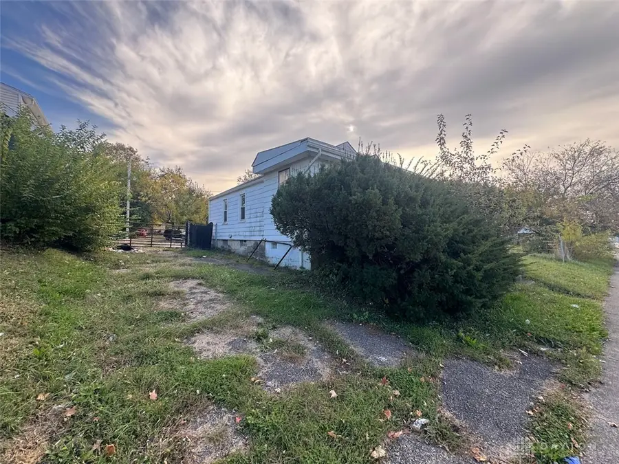 2612 N Gettysburg Avenue, Dayton, OH 45406 - Image #2