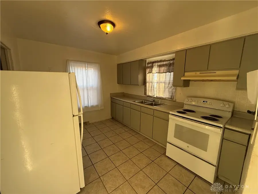 615 Circle Road, Dayton, OH 45417 - Image #3