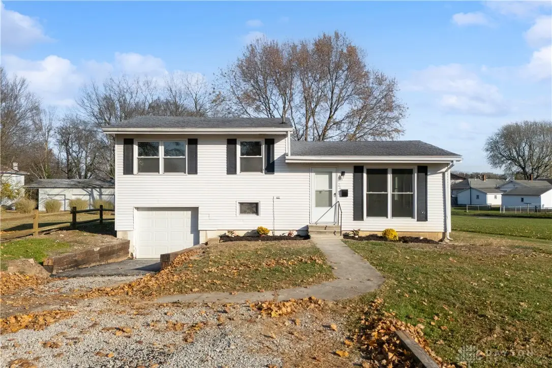 207 Ford Dr, Piqua, OH 45356 - Image #1