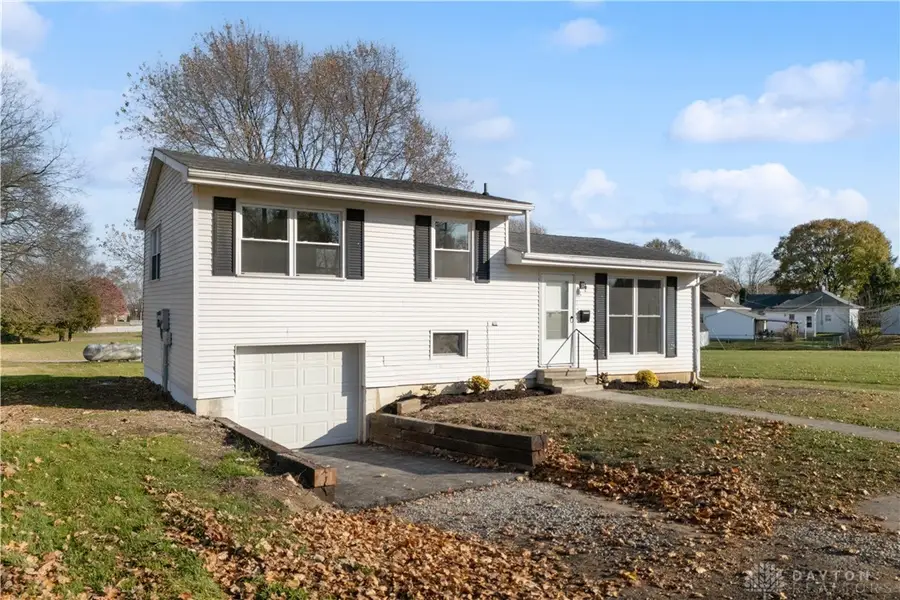 207 Ford Dr, Piqua, OH 45356 - Image #2