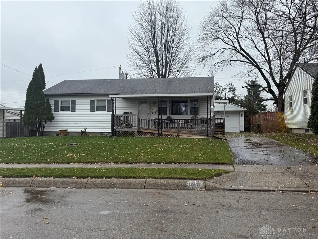160 Locust Drive, Fairborn, OH 45324 - Image #1