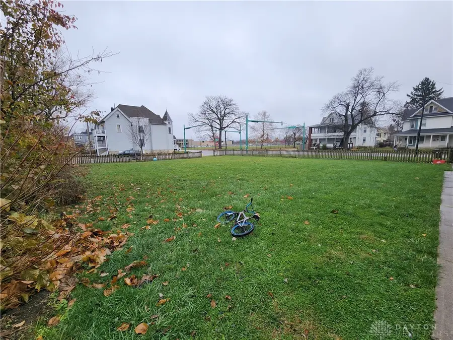 907 S Limestone Street, Springfield, OH 45505 - Image #3