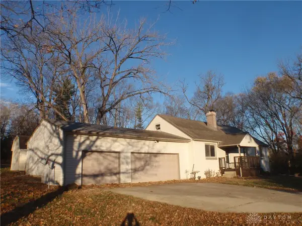 7851 Volk Drive, Dayton, OH 45415