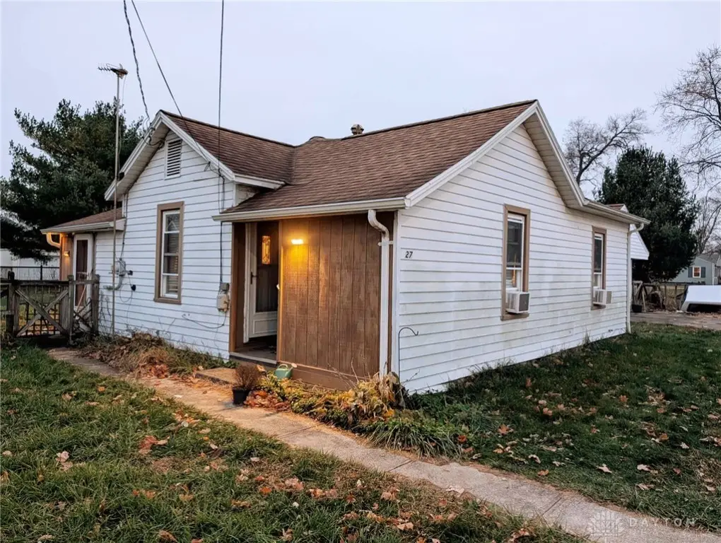 27 W Walnut Street, Phillipsburg, OH 45354 - Image #1
