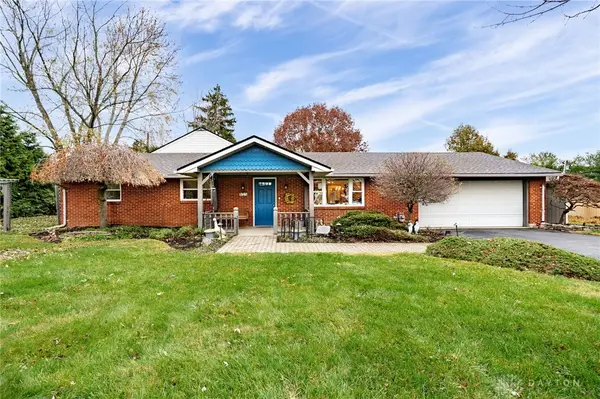 135 Floral Acres Drive, Tipp City, OH 45371