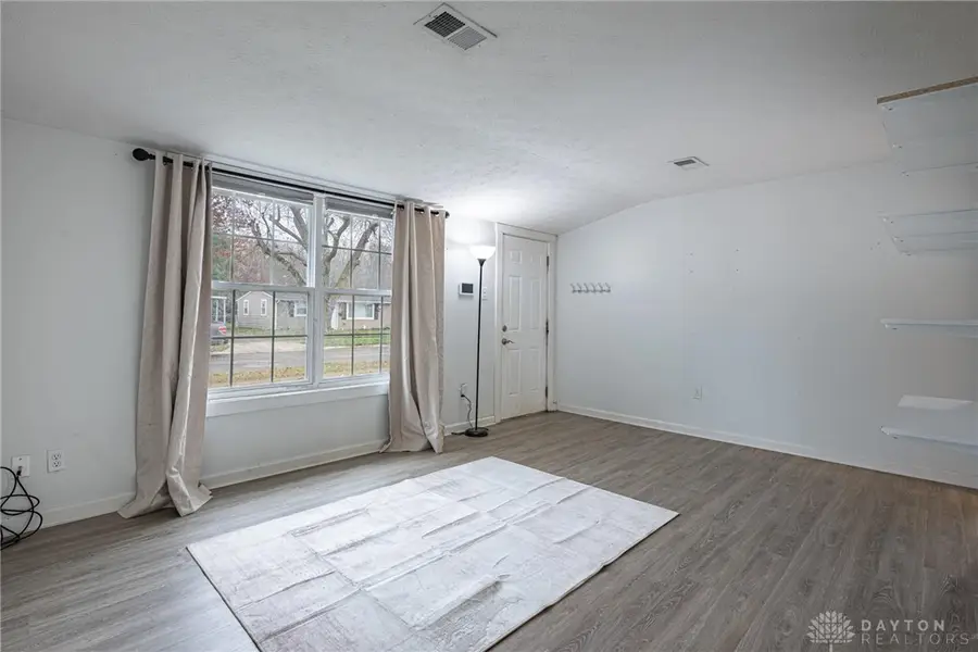 698 S Riverview Avenue, Miamisburg, OH 45342 - Image #3