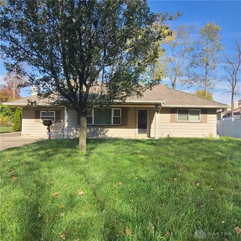 825 Brookfield Road, Dayton, OH 45429 - Image #2