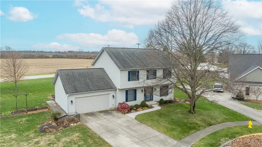 830 Pinehurst Drive, Tipp City, OH 45371 - Image #2