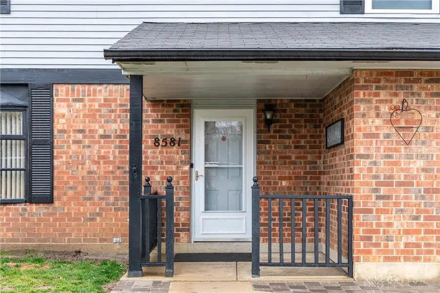 8581 Pinegate Way, Huber Heights, OH 45424 - Image #3