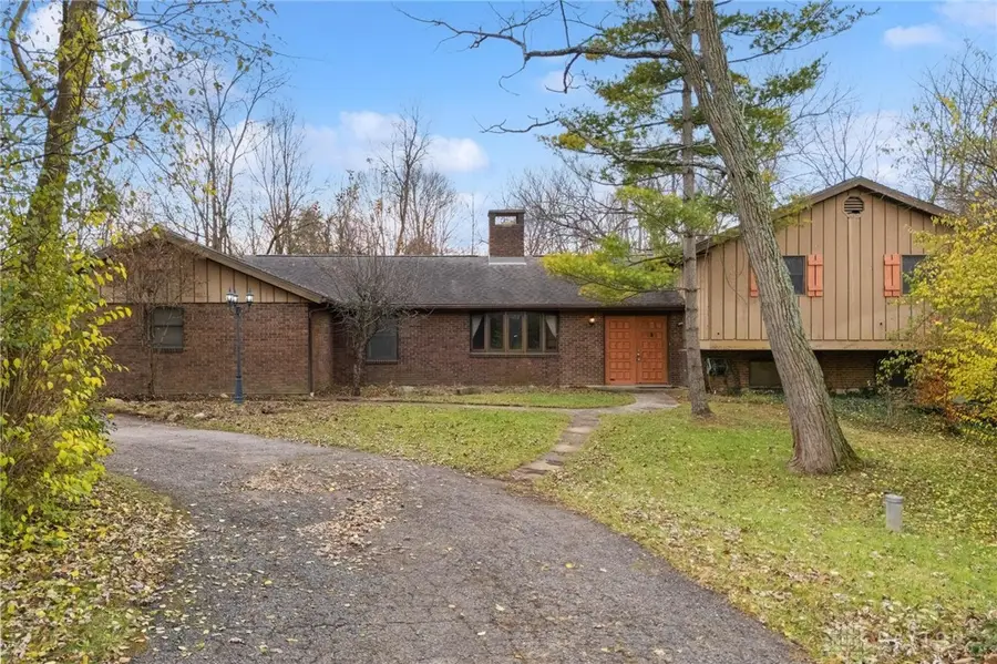 558 Clinton Street, Clayton, OH 45315 - Image #2