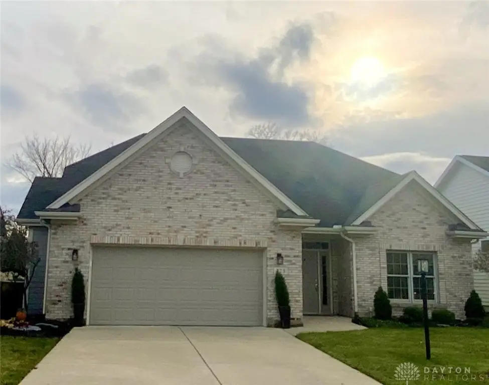 125 Cobblestone Lane, Springboro, OH 45066 - Image #1