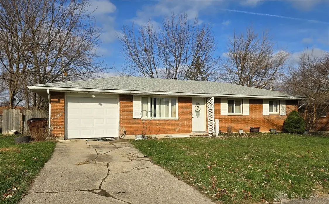 113 Lodestone Drive, Englewood, OH 45322 - Image #1