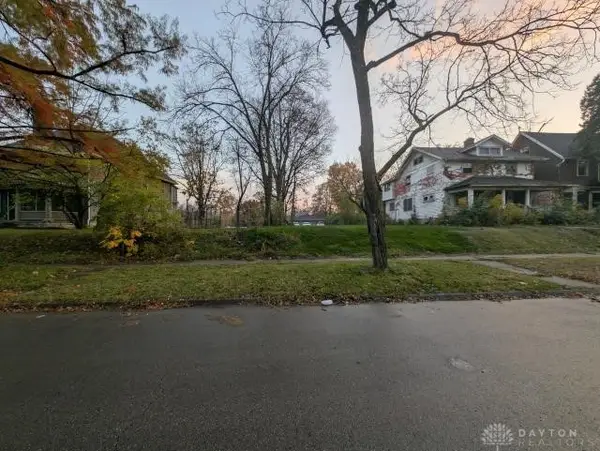 108 Cambridge Avenue, Dayton, OH 45406