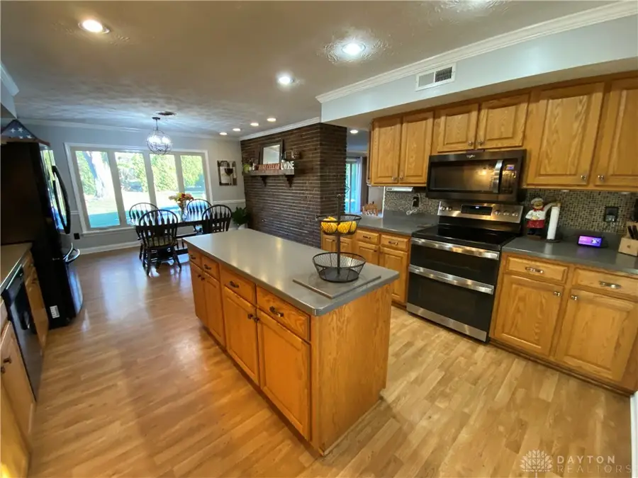 7776 Crestway Road, Clayton, OH 45315 - Image #3