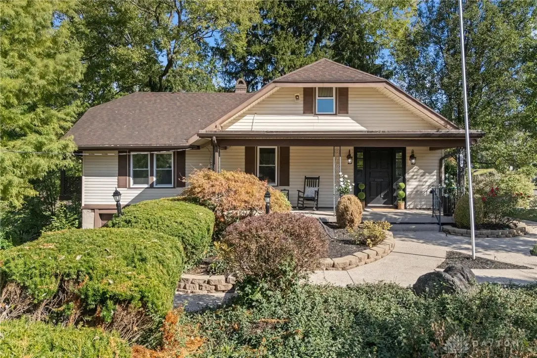 805 E Linden Avenue, Miamisburg, OH 45342 - Image #1