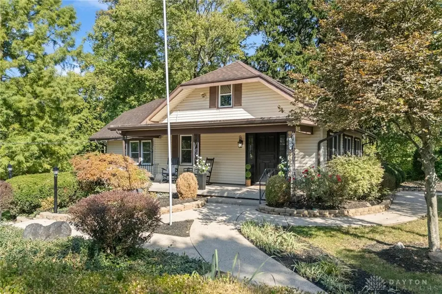 805 E Linden Avenue, Miamisburg, OH 45342 - Image #2