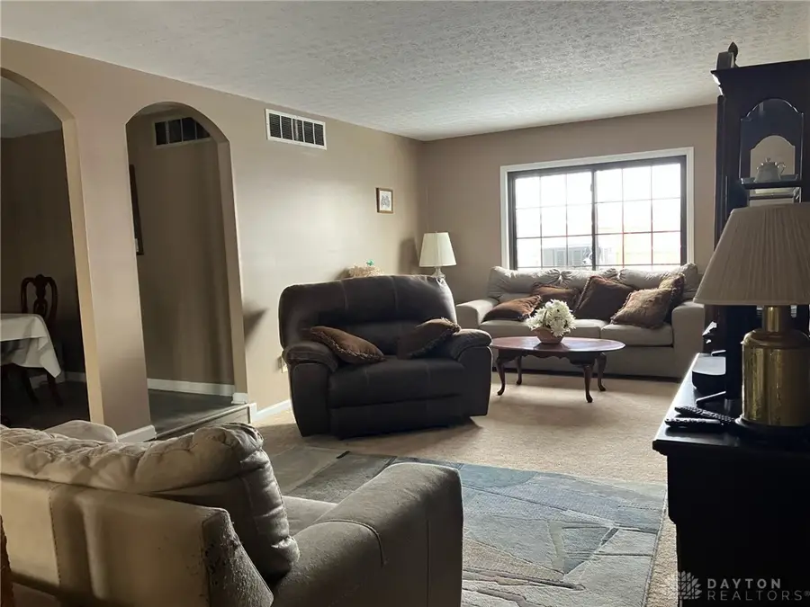 2117 Robinhood Drive, Miamisburg, OH 45342 - Image #3